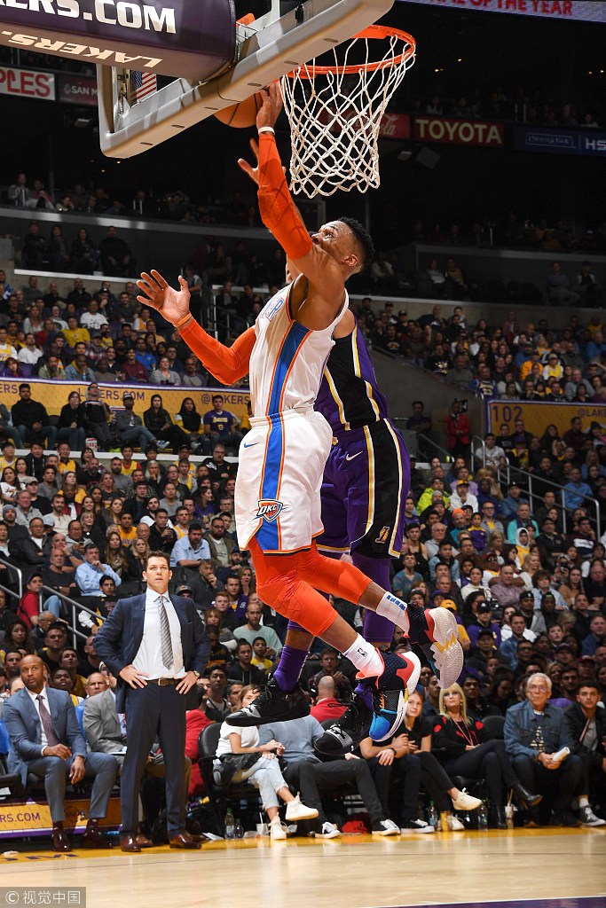 支队伍竞逐 支队伍竞逐