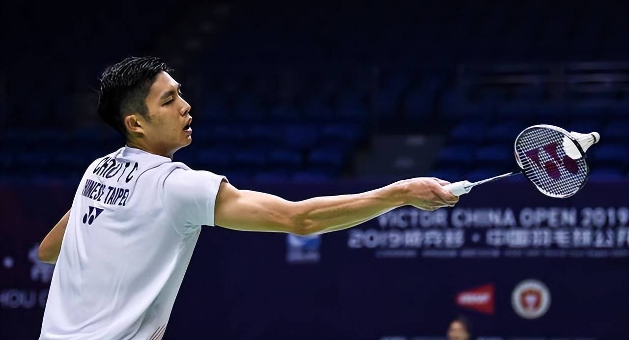 载着巨大的 载着巨大的